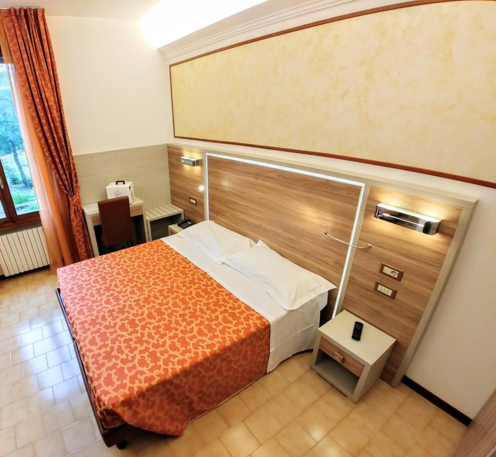 Hotel Carancini سالسوماجّوري تيرمي المظهر الخارجي الصورة