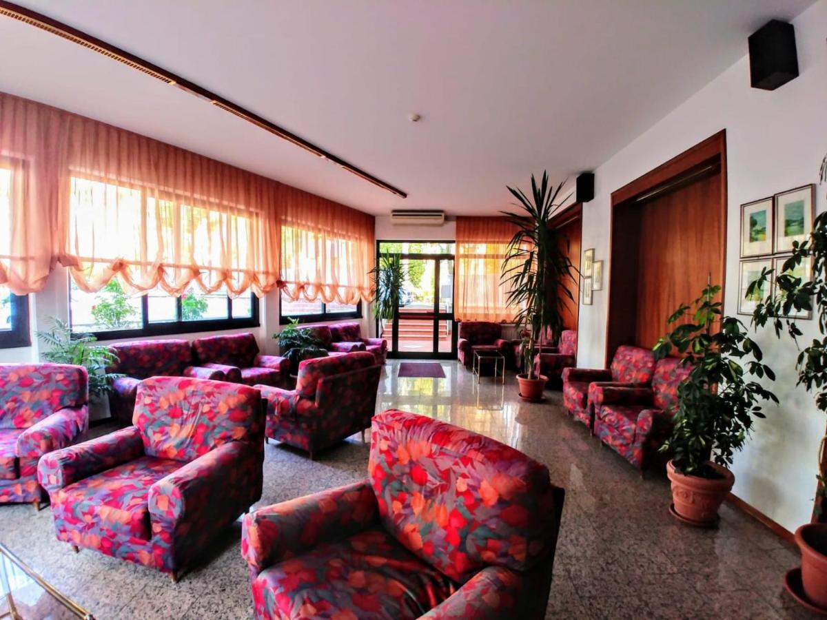 Hotel Carancini سالسوماجّوري تيرمي المظهر الخارجي الصورة
