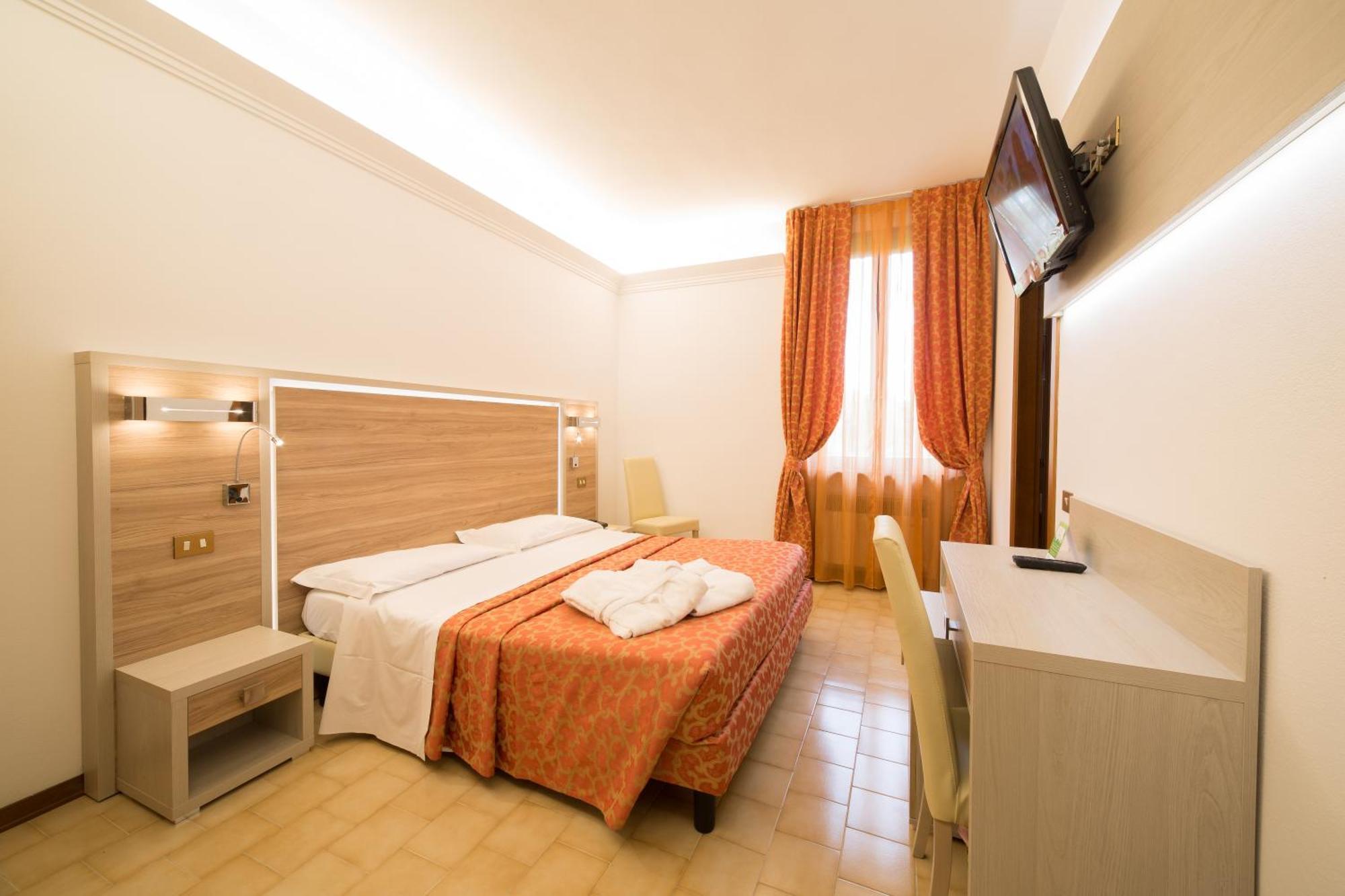 Hotel Carancini سالسوماجّوري تيرمي المظهر الخارجي الصورة